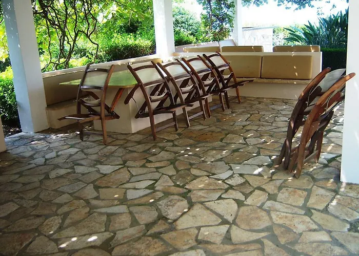 Luxury Flora Kiparissia Kyparissia