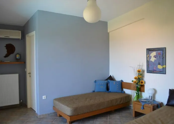 Luxury Flora Kiparissia