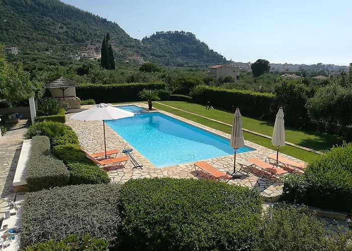 Luxury Flora Kiparissia Villa Kyparissia