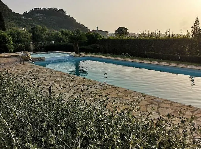 Luxury Flora Kiparissia Kyparissia