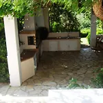 Luxury Flora Kiparissia *