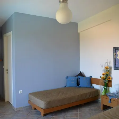 Luxury Flora Kiparissia