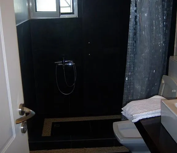 Luxury Flora Kiparissia